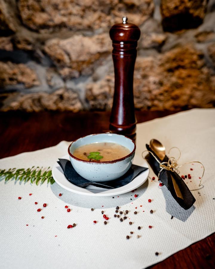 Fužine Sobe "Ela" Bed & Breakfast エクステリア 写真