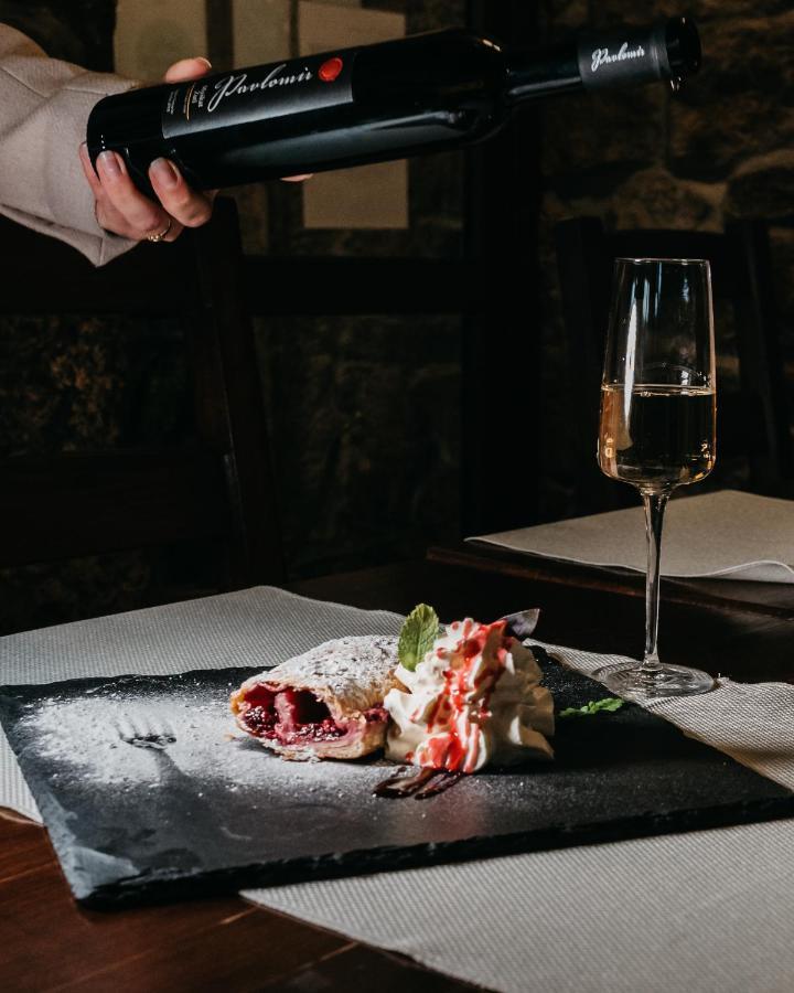 Fužine Sobe "Ela" Bed & Breakfast エクステリア 写真